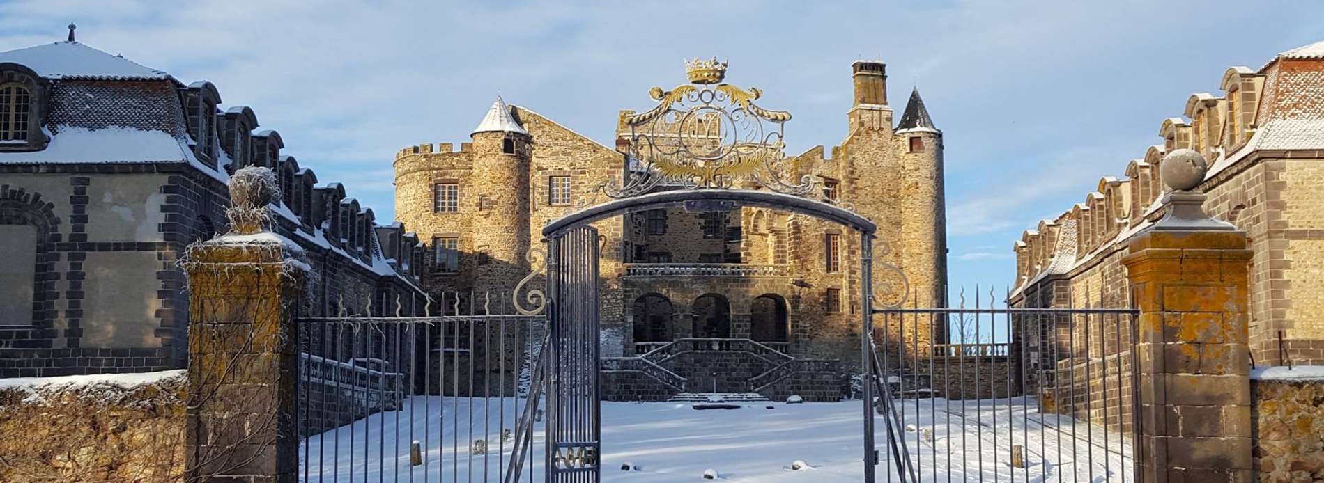 Château Sous La Neige